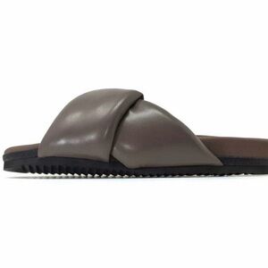 ROAM Khaki Foldy Puffy Sandals